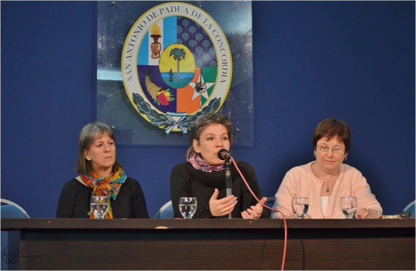 De izquierda a derecha: Marisa Beguiristain, Bernardita Zalisñak y Viviana Keegan